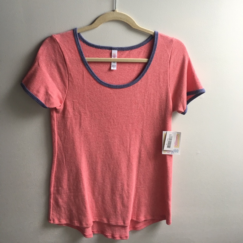 LuluRoe Classic T.